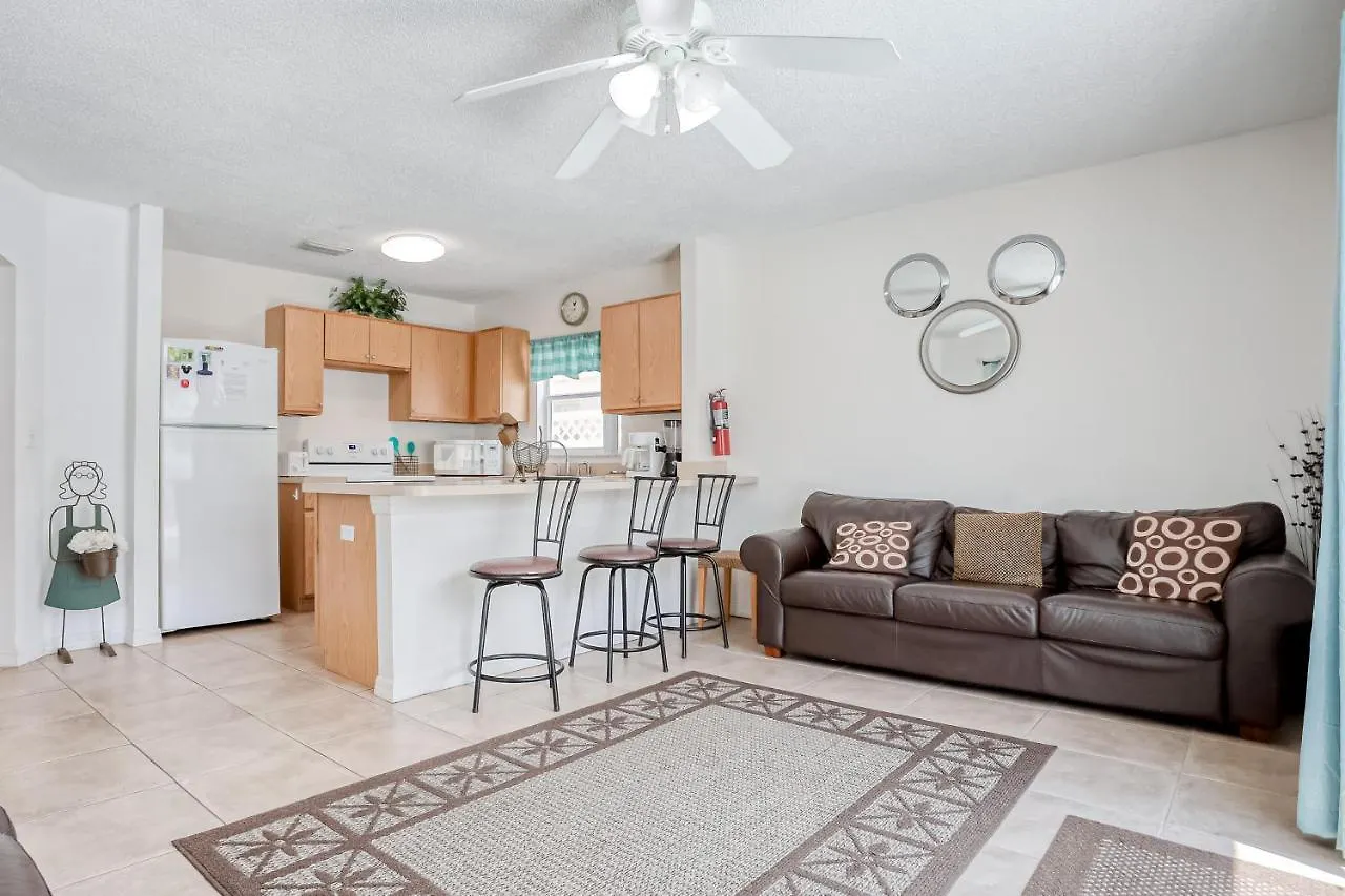 Bright And Cozy Escape Kissimmee