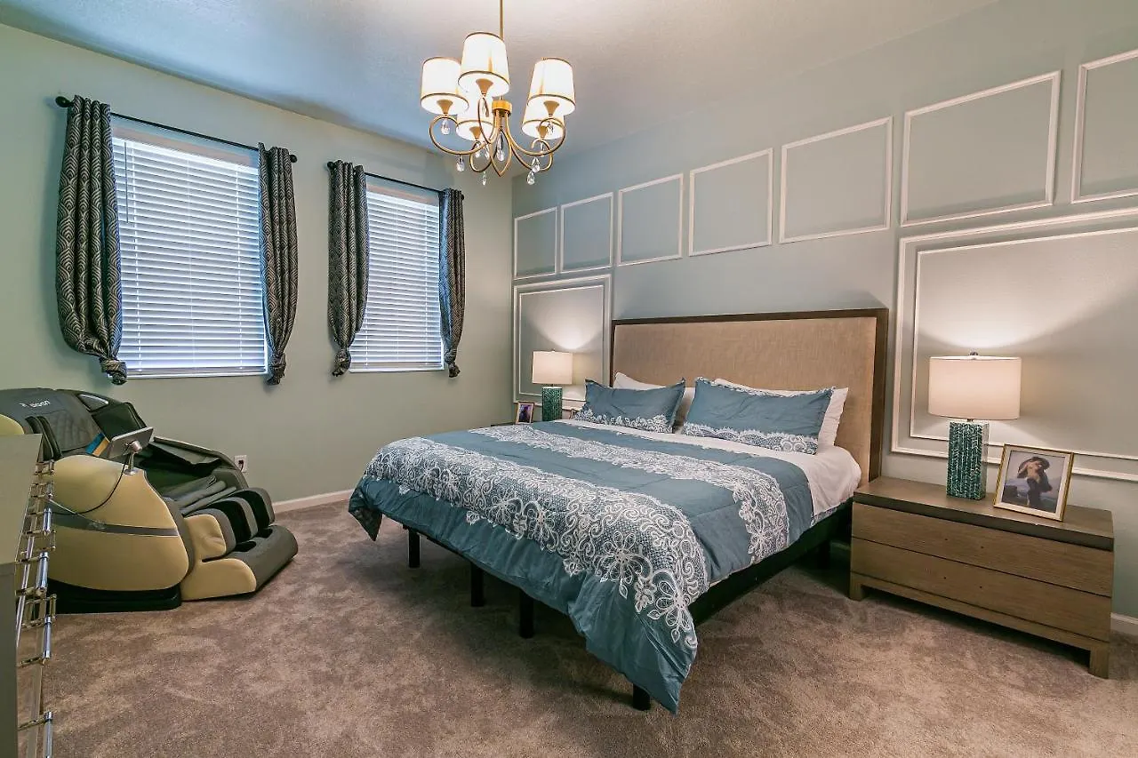 12 Bedrooms With Amazing Disney Character Drawing On Wall/ Near By Disney Kissimmee