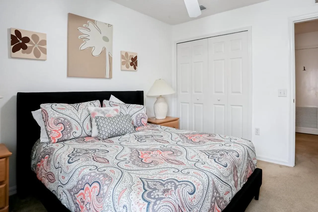 Bright And Cozy Escape Kissimmee