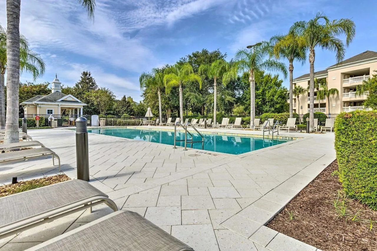 Vibrant Townhome Patio, 5 Mi To World Holiday home