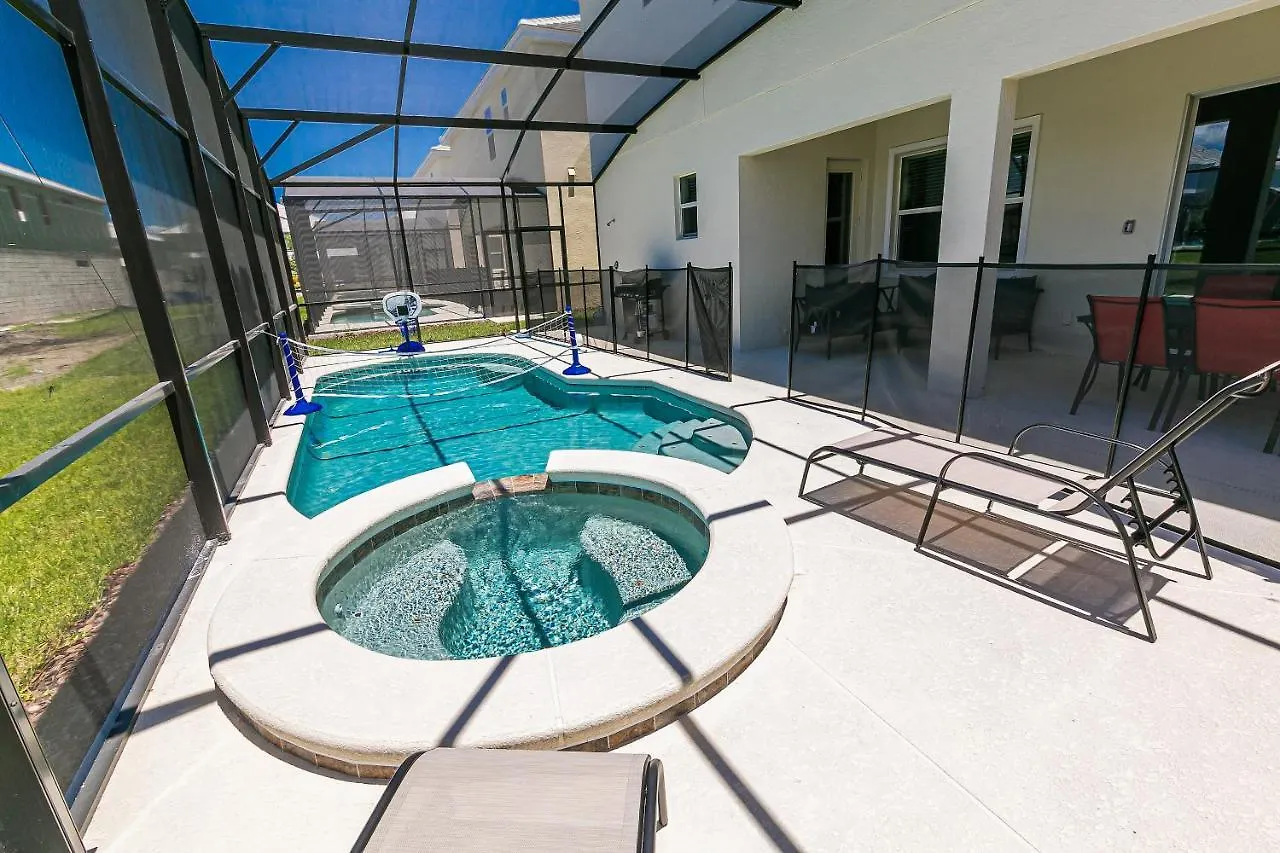 12 Bedrooms With Amazing Disney Character Drawing On Wall/ Near By Disney * Kissimmee