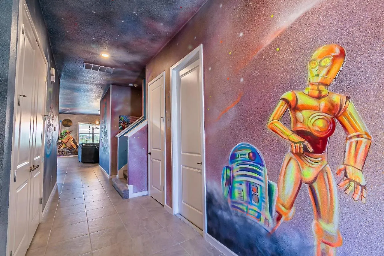 12 Bedrooms With Amazing Disney Character Drawing On Wall/ Near By Disney Kissimmee