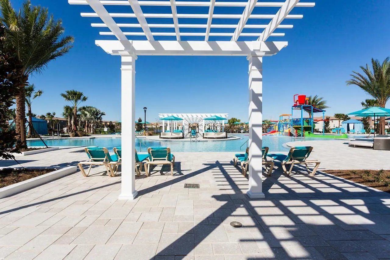 Splash Pool Near World Orlando