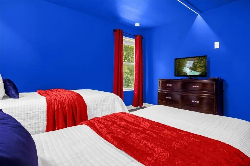6 Bedrooms - 5 Bathrooms - Paradise Palms 8852 Cp *
