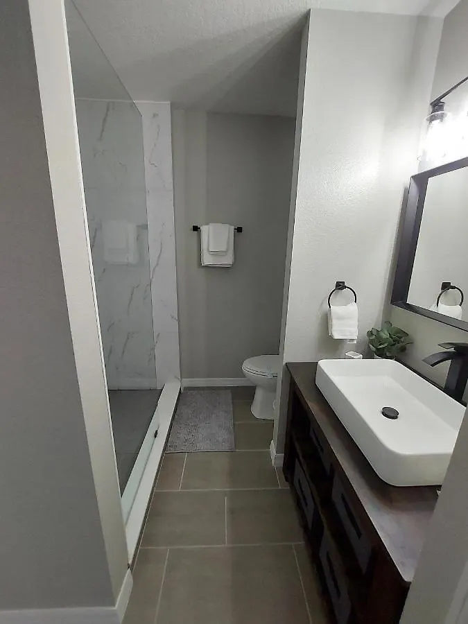 Amazing 3-2 Condo, Gated Community At Club Cortile!!