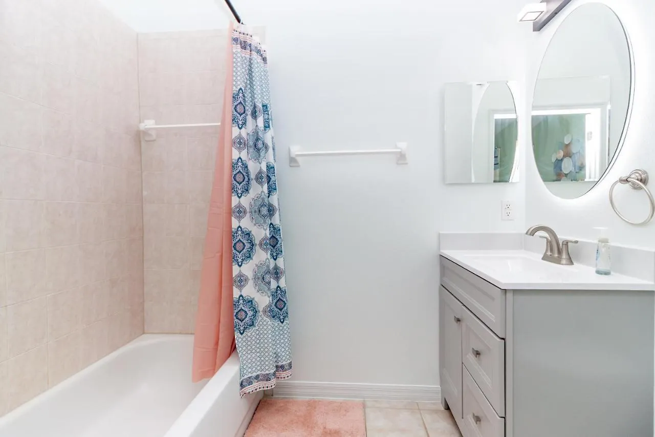 Gorgeous Fully Furnished 2-bedroom Luxury * Kissimmee