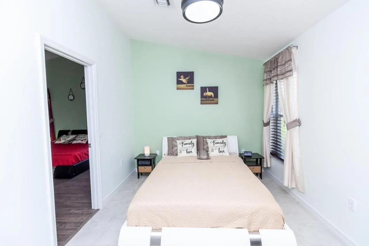 Beautiful Fully Furnished 2-bedroom Luxury Villa Kissimmee