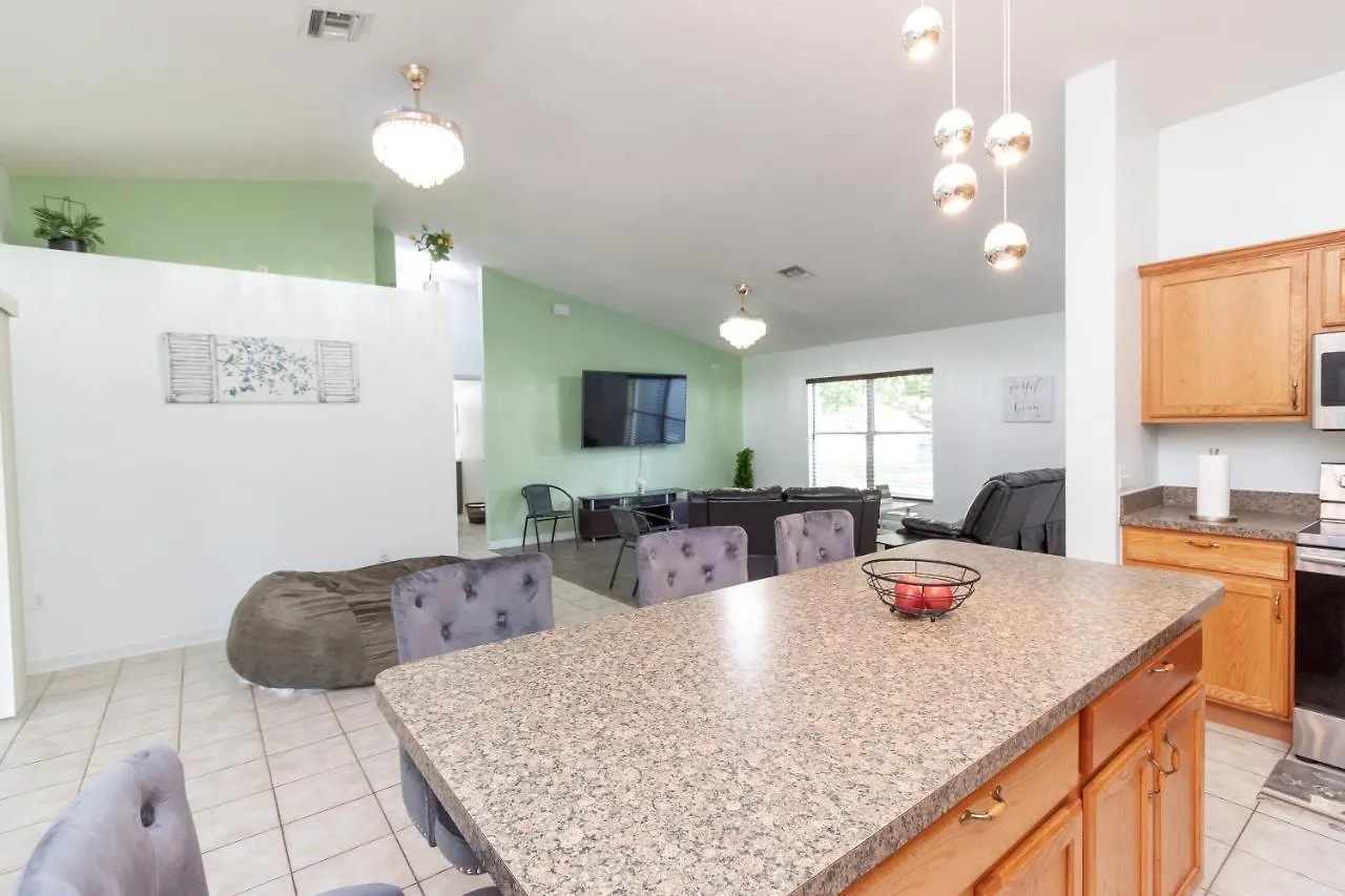 Gorgeous Fully Furnished 2-bedroom Luxury Villa