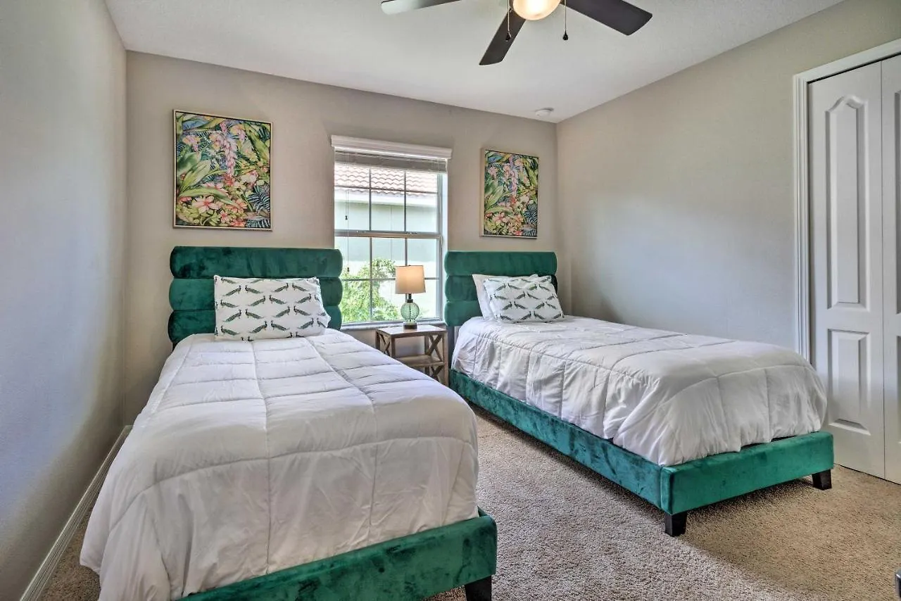 Holiday home Oasis With Heated Pool About 7 Mi To Disney! Kissimmee