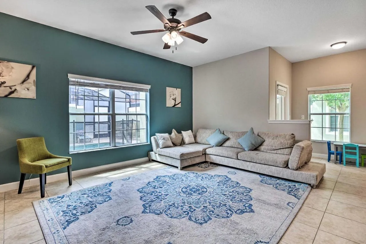 Oasis With Heated Pool About 7 Mi To Disney! Holiday home Kissimmee