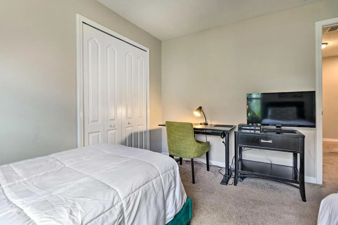 Holiday home Oasis With Heated Pool About 7 Mi To Disney! Kissimmee