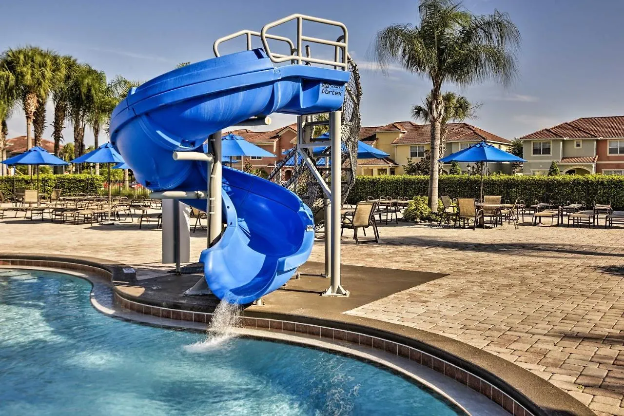 Oasis With Heated Pool About 7 Mi To Disney! Holiday home Kissimmee