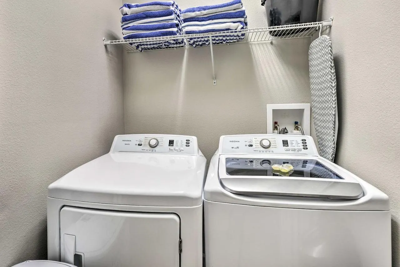 Oasis With Heated Pool About 7 Mi To Disney! Holiday home *