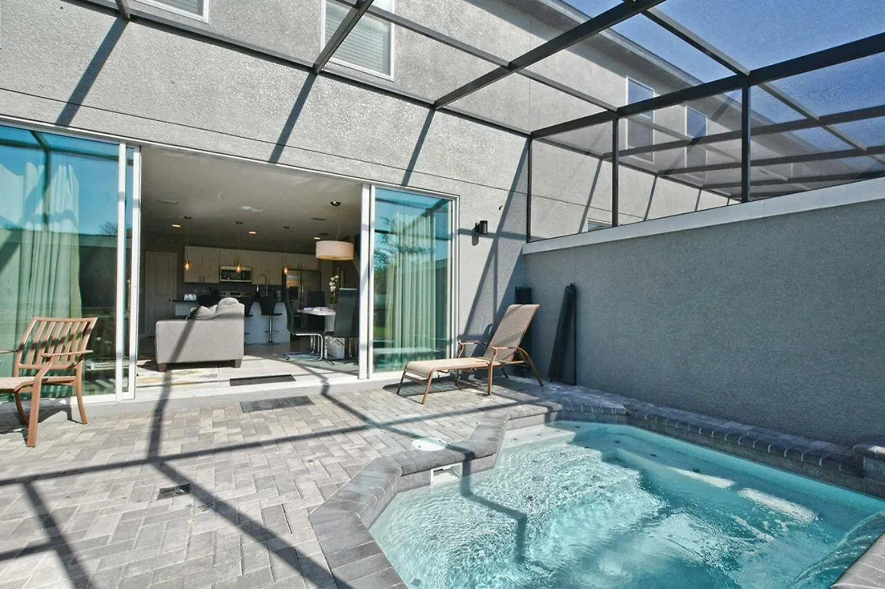 4412 Luxurious Townhome Private Pool *