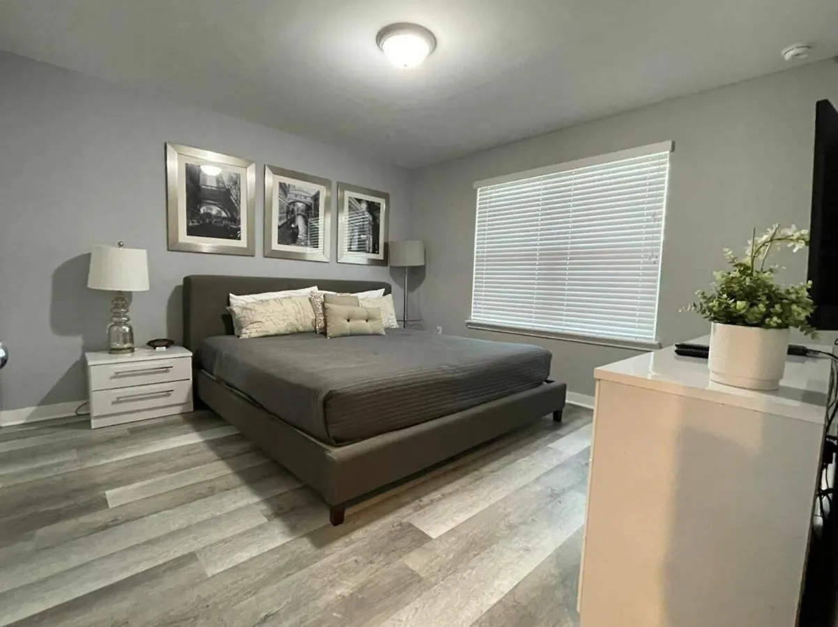4412 Luxurious Townhome Private Pool