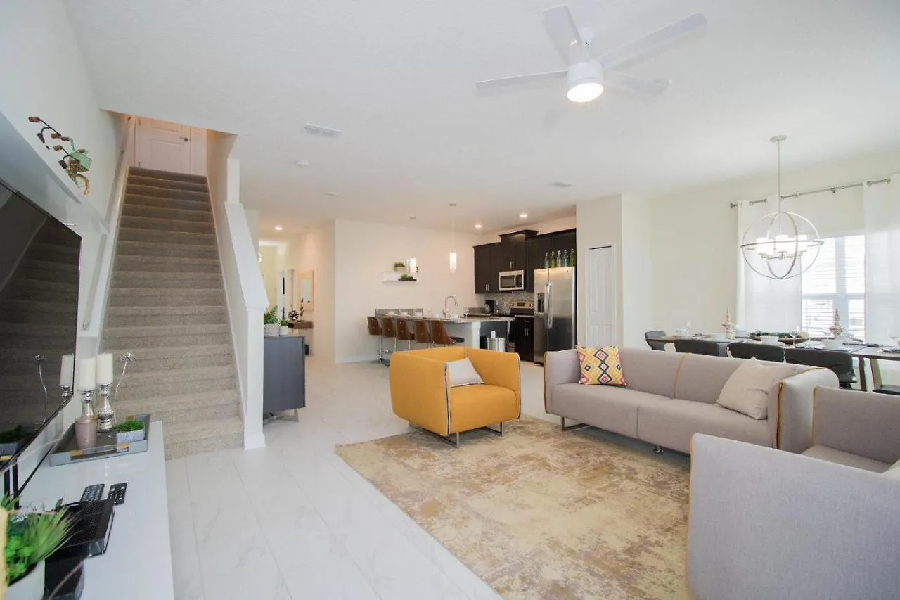 Holiday home Storey Amenities Include And Private Pool *