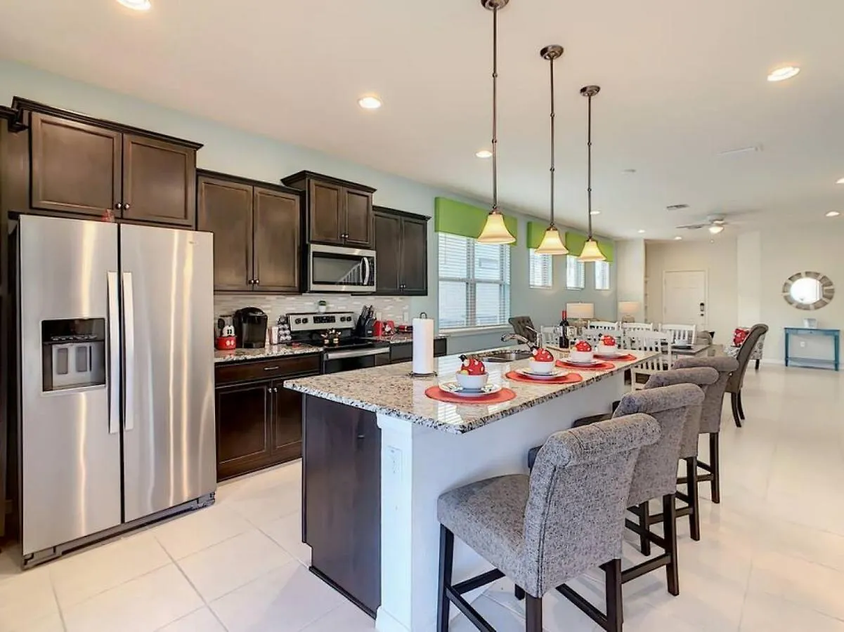 5br Pvt Pool Bbq Holiday home