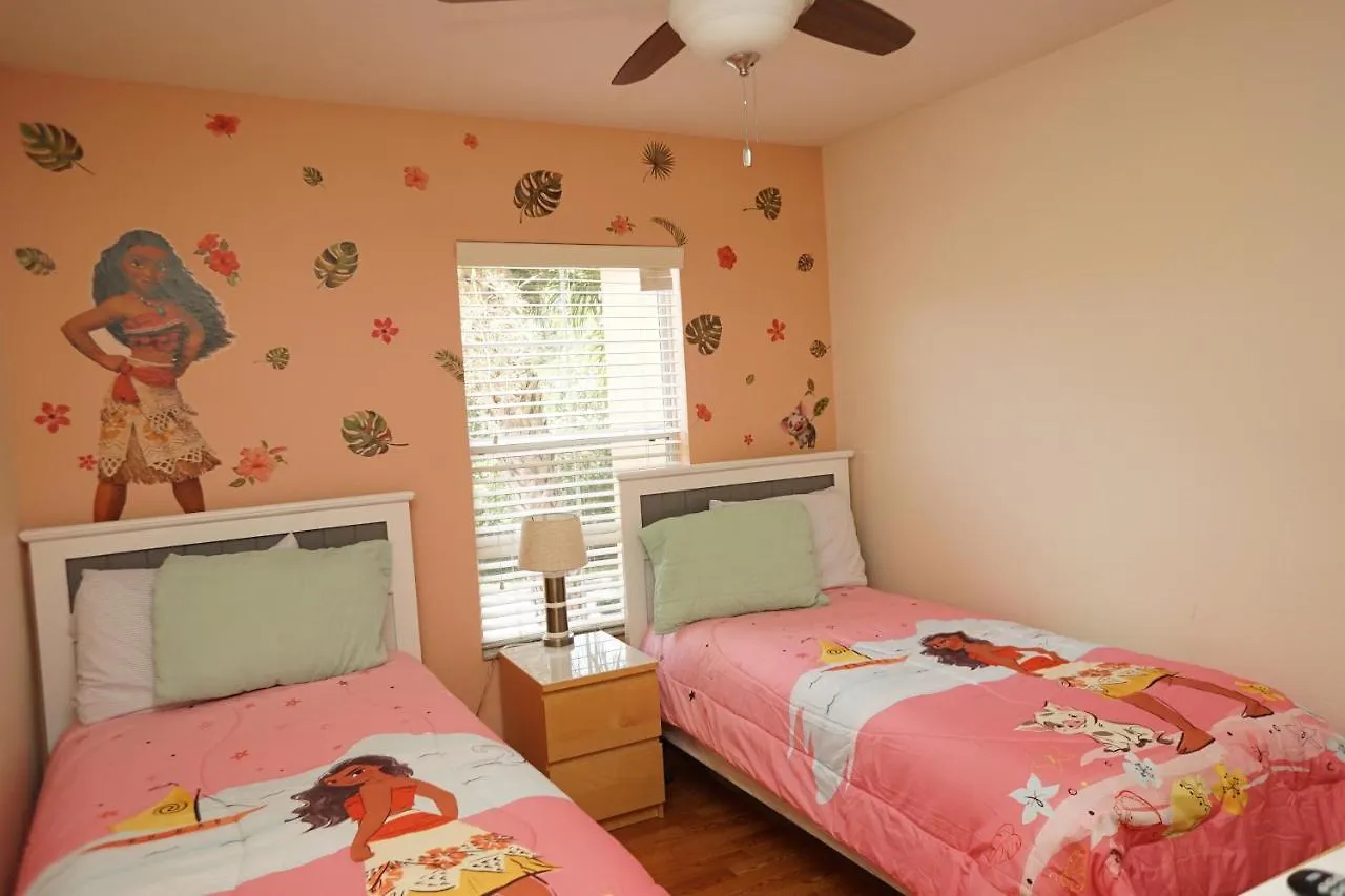 New! Lakefront Views- Encantada Townhouse Holiday home *