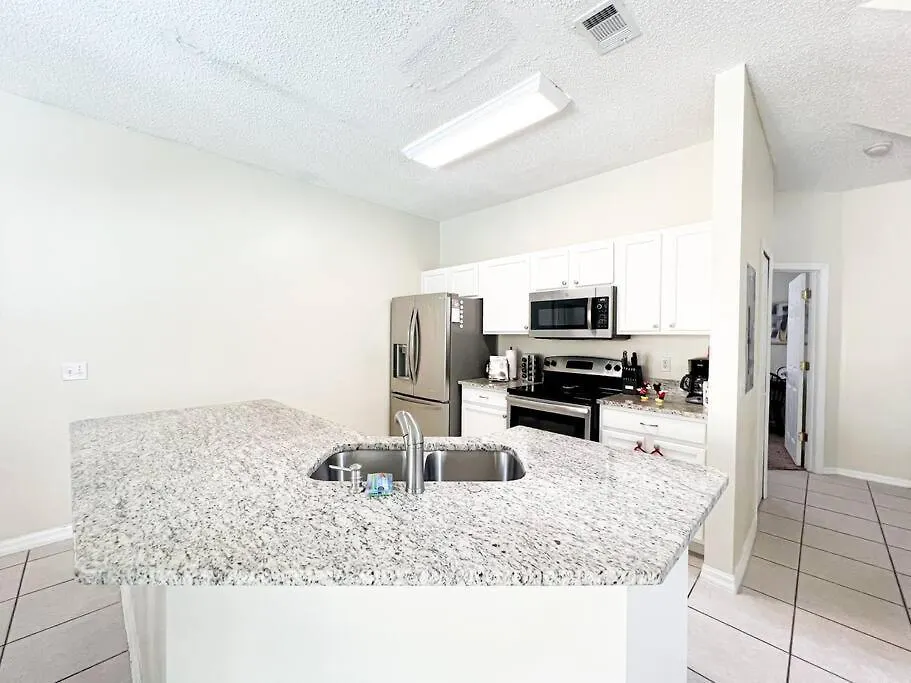 House With Pool 4bed , Near Style Villa Kissimmee