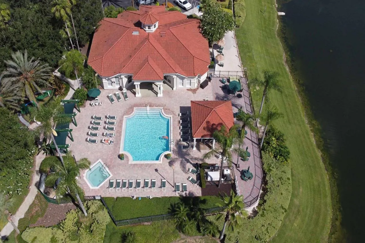 Waterside - Family 4 Bed Emerald Island Pool That's Close To World Holiday home