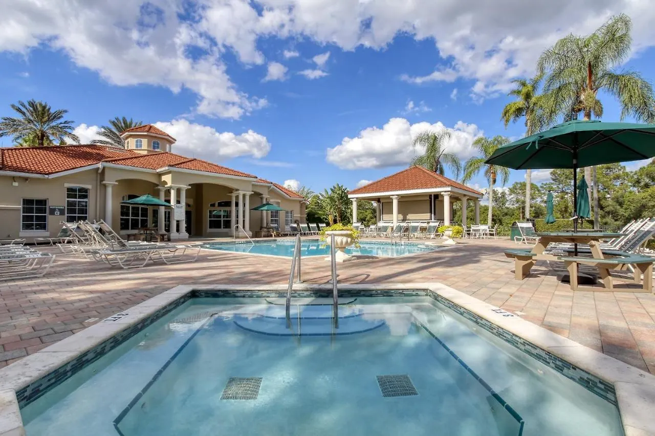 Timeless Memories 6 Bed Pool