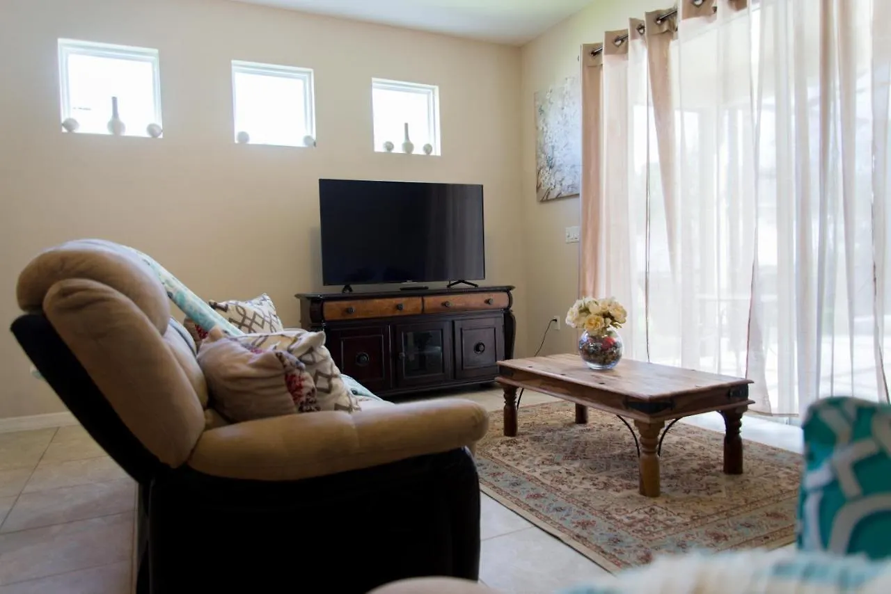 Trafalgar Community Pool And Gym, Private Pool! Casa vacanze Kissimmee