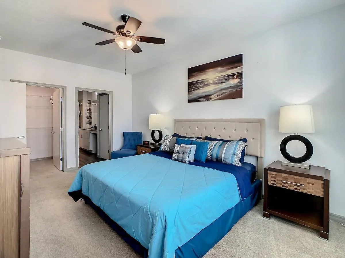Large Apartment, Close To Apartment *