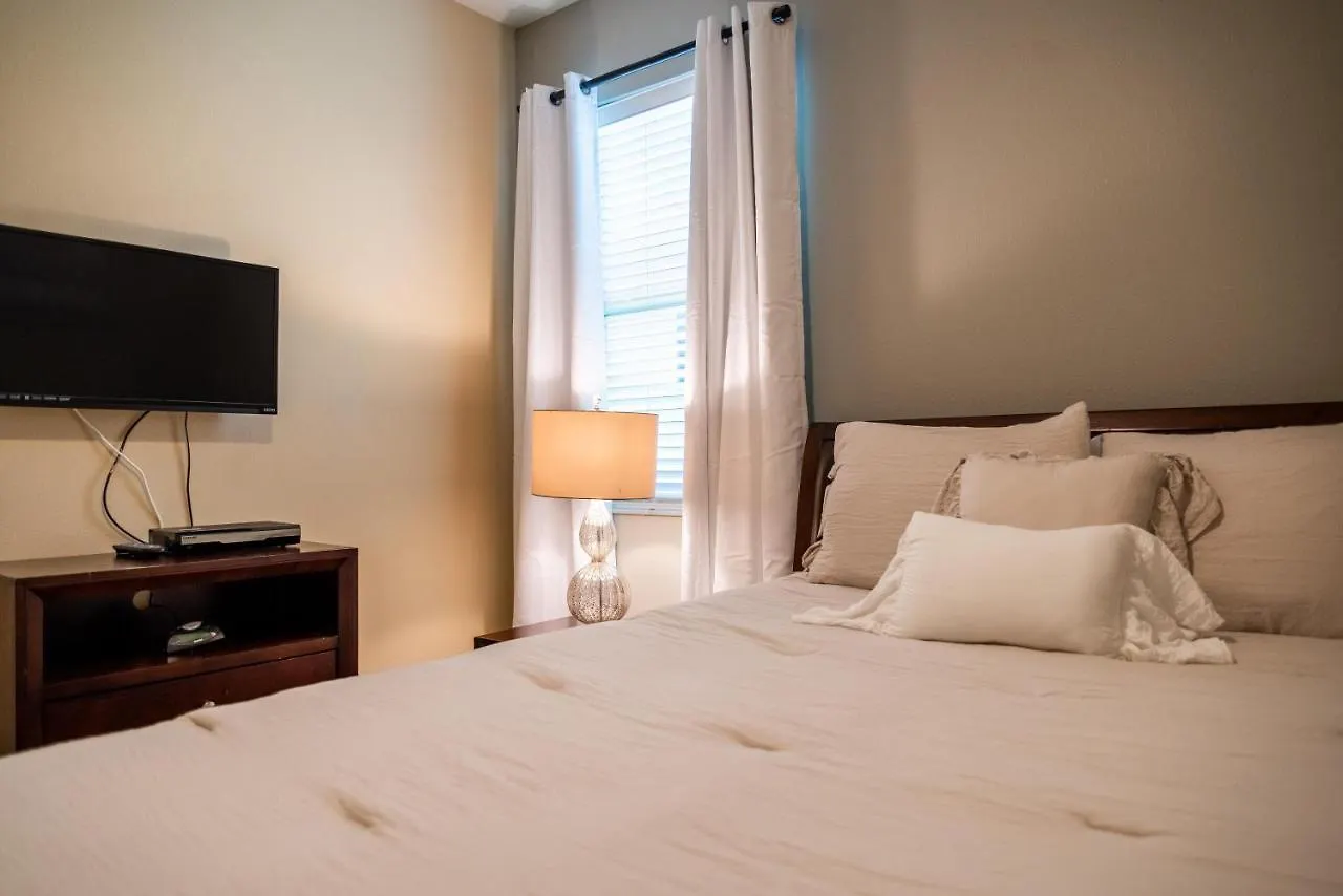Gated Community, Private Pool And Game Near Disney!!! * Kissimmee