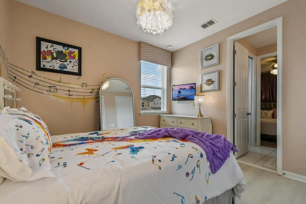 Solara Sunshine At Ellis Exclusive *