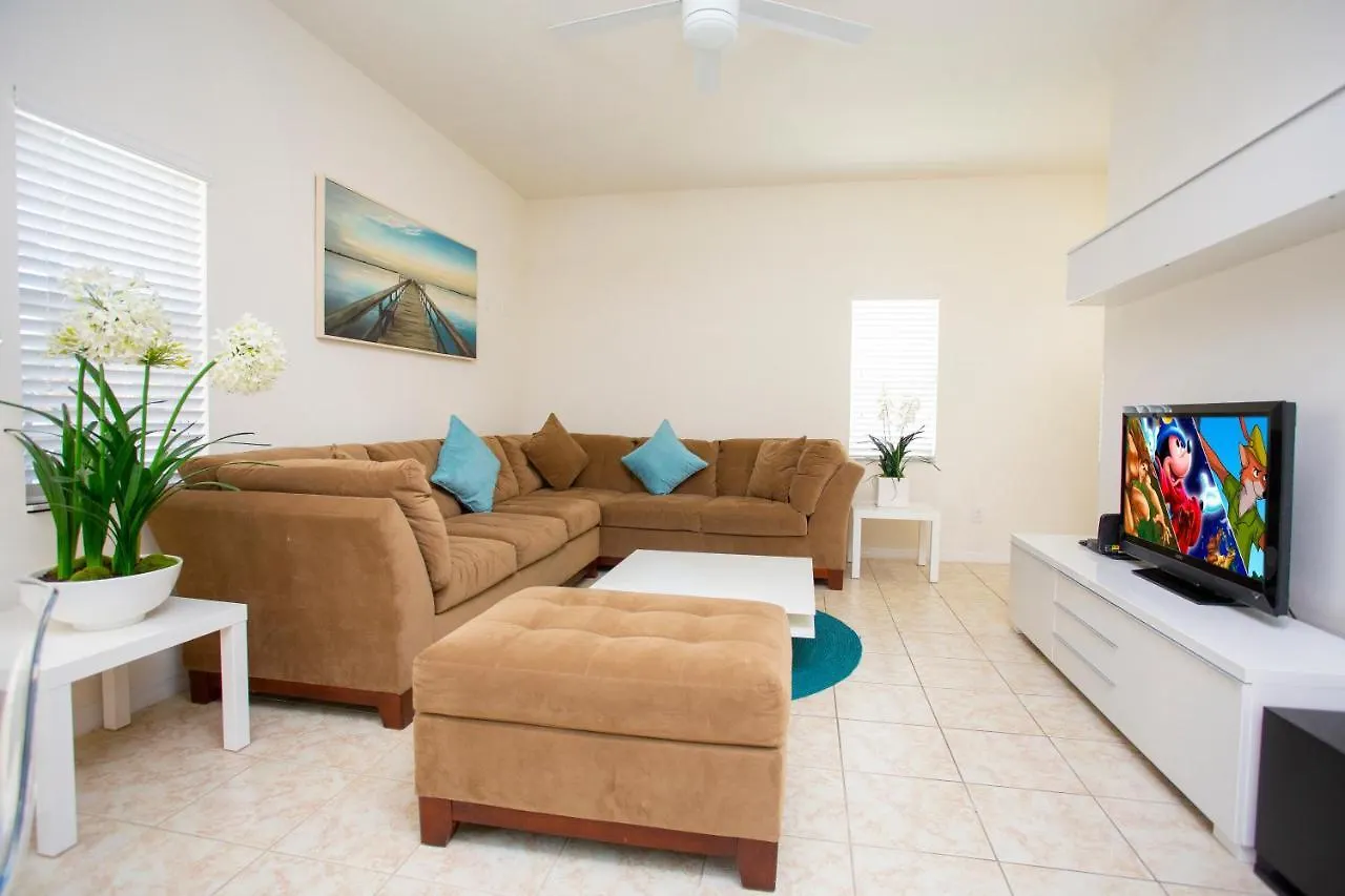 Four Bedrooms Townhouse 4563 Holiday home Kissimmee