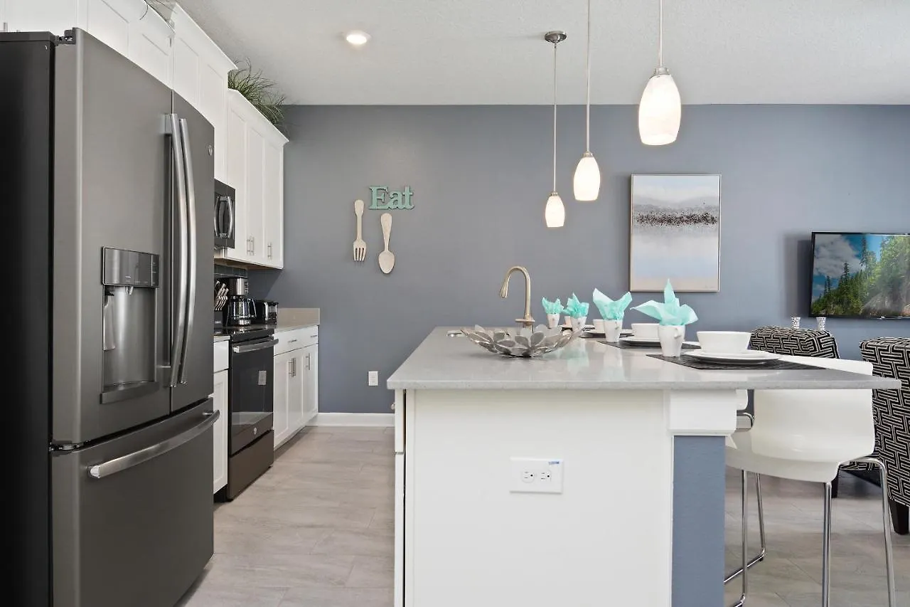 Four Bedroom Family Friendly W/ Screened Pool 4908 Kissimmee