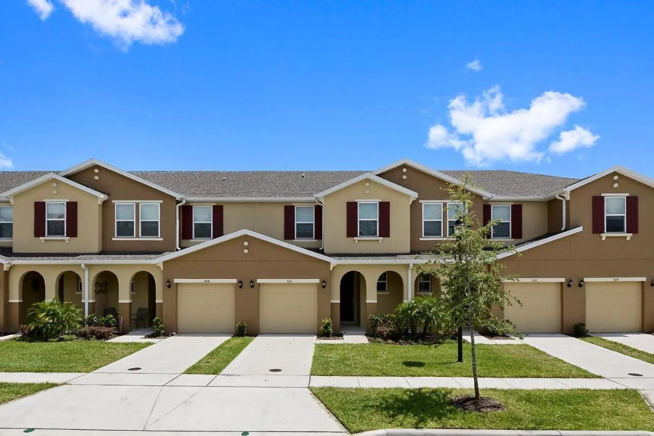 Holiday home Stunning 4 Bd W/ Gameroom Close To 5110k Kissimmee