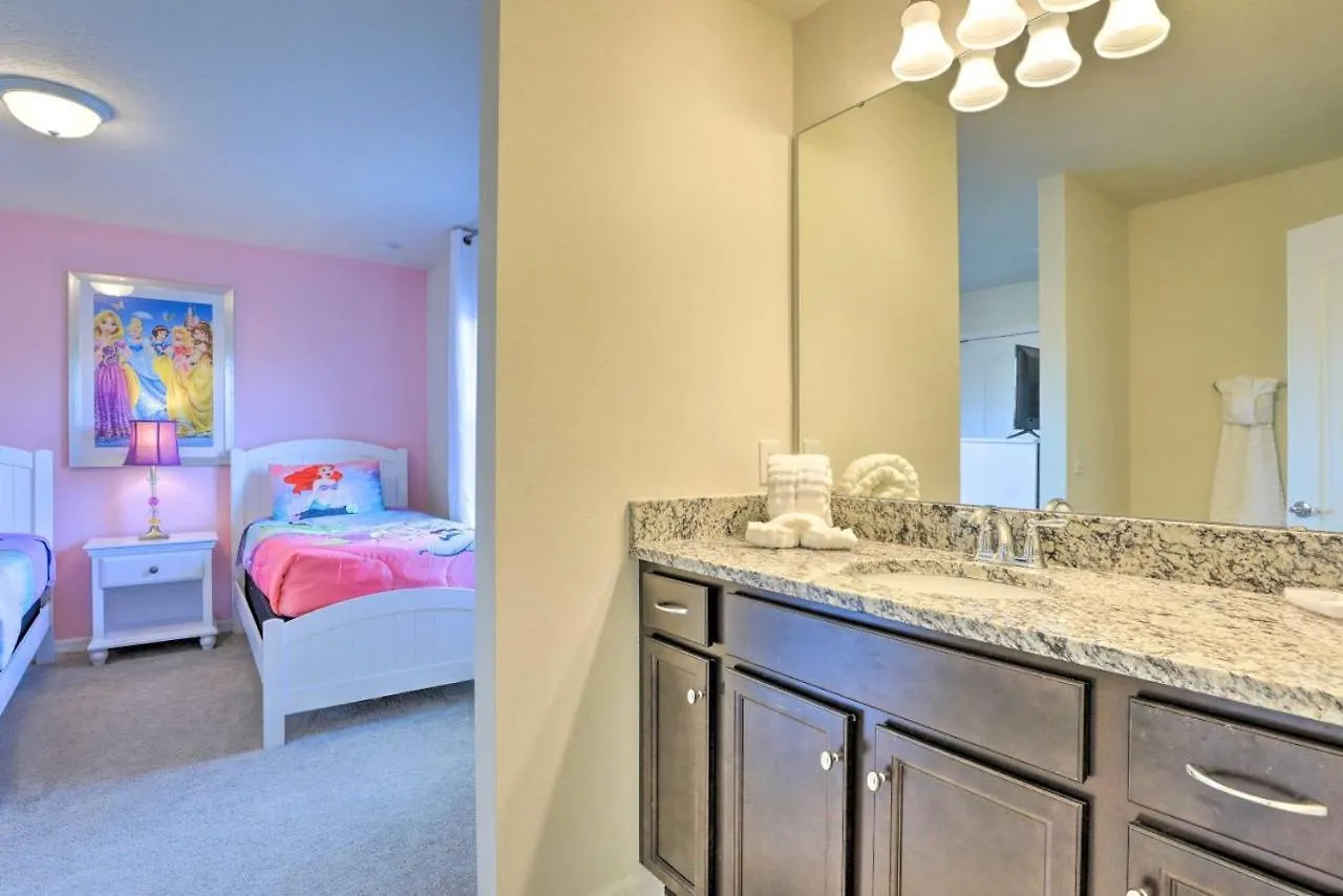 New Upscale 8br Retreat With Private Pool, & Amenities - 7 Mi To Disney! Сasa de vacaciones Kissimmee