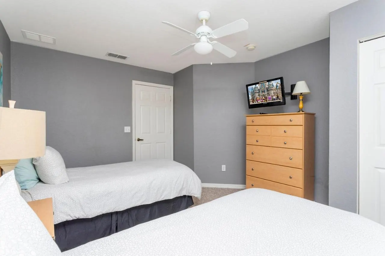 Stunning 3bd Close To @ Venetian Bay 105 *
