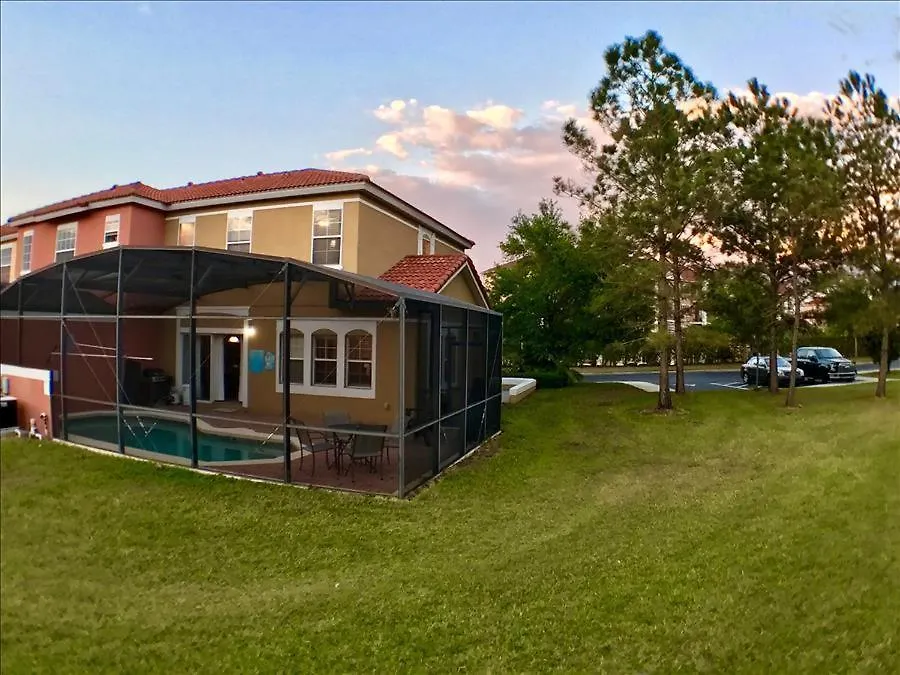 Four Bedrooms With Pool 3050 *