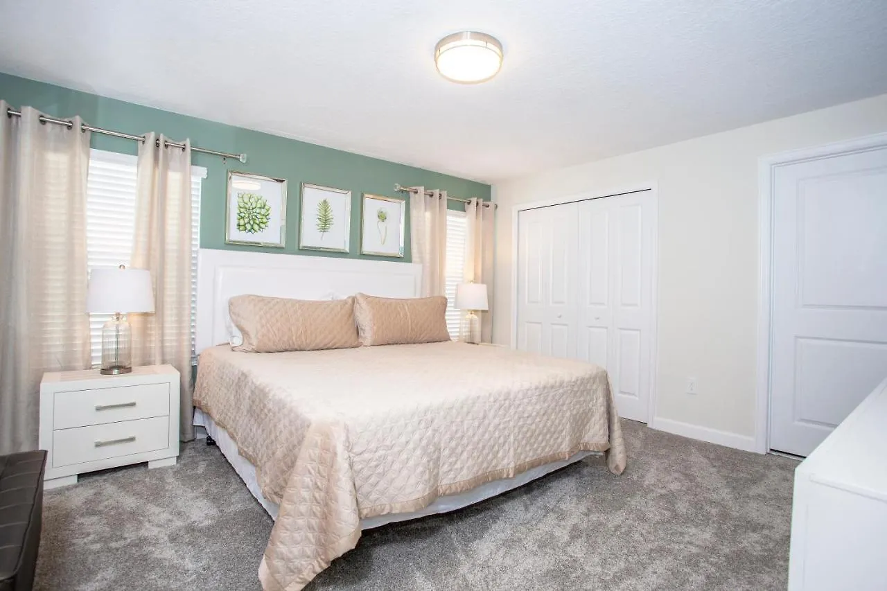 Marvelous 4 Bedroom W/ Screened Pool Close To 4977 Holiday home Kissimmee
