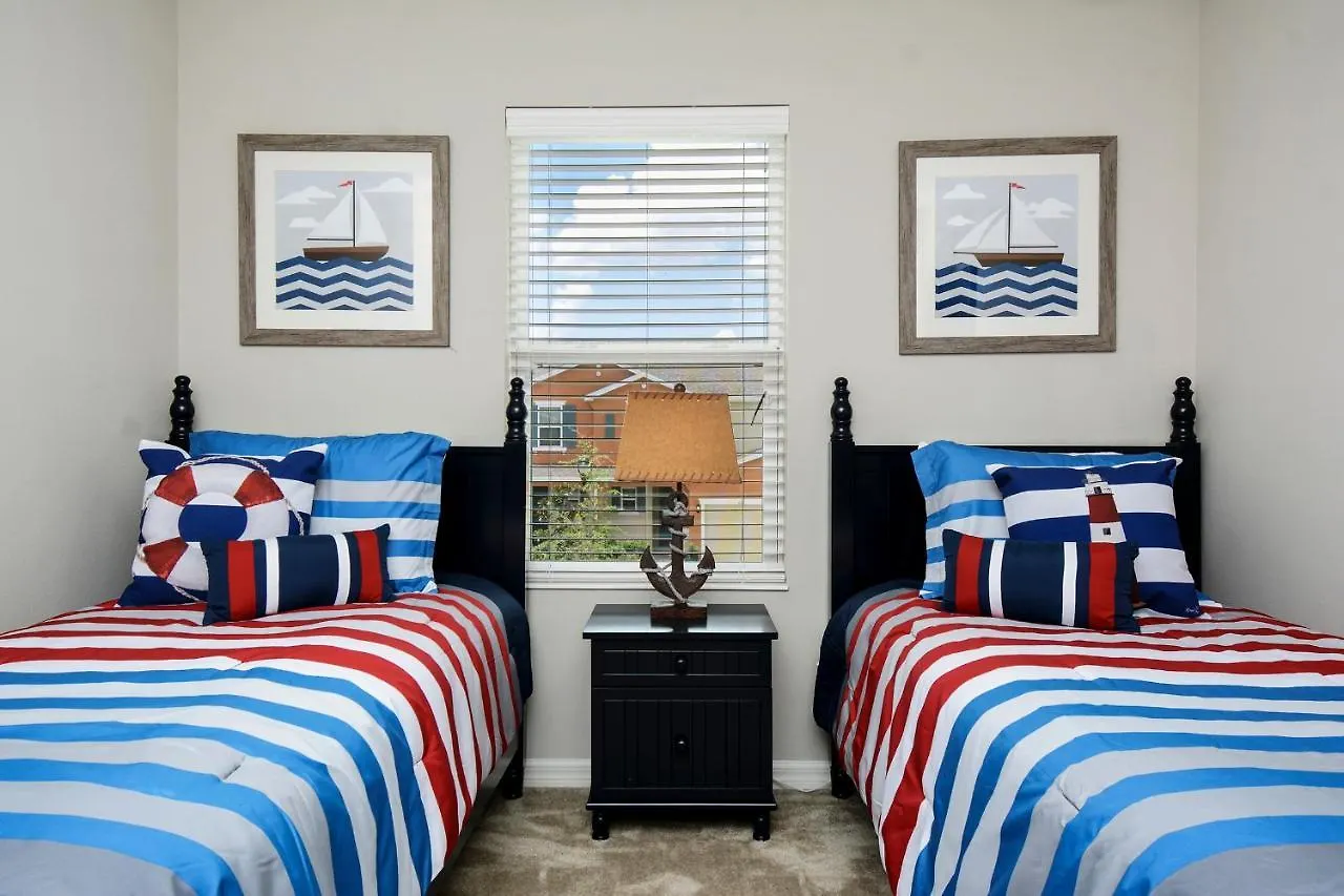 Holiday home Stunning 4 Bd W/ Gameroom Close To 5110k *