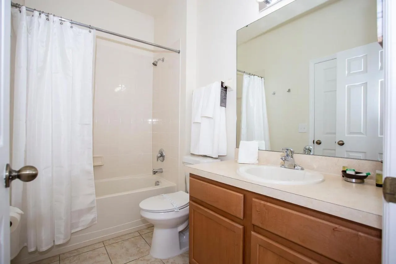 Four Bedrooms Townhouse 4563 Holiday home