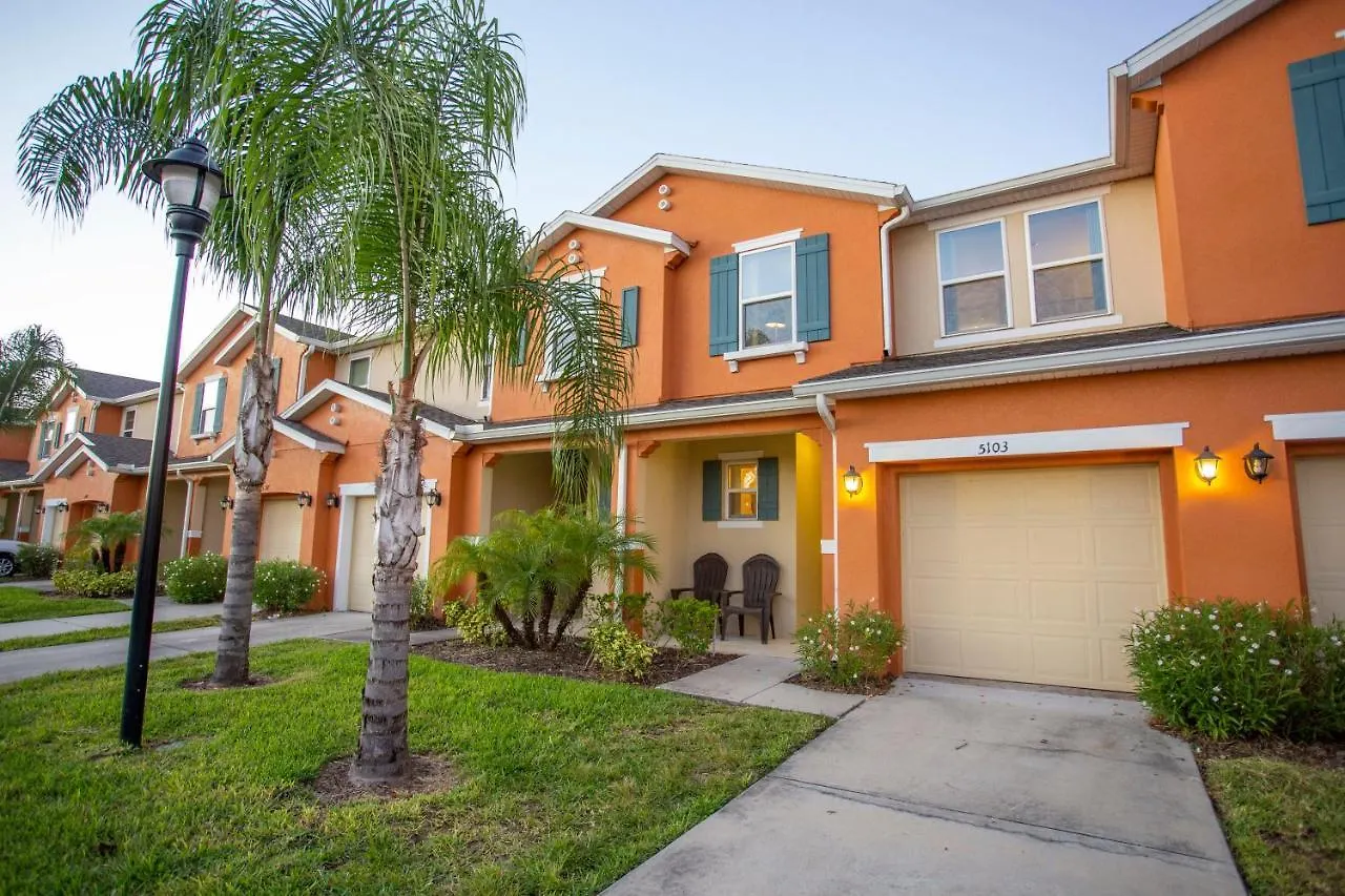 Family Friendly 4 Bedrooms With Gameroom Close To In Compass Bay 5103