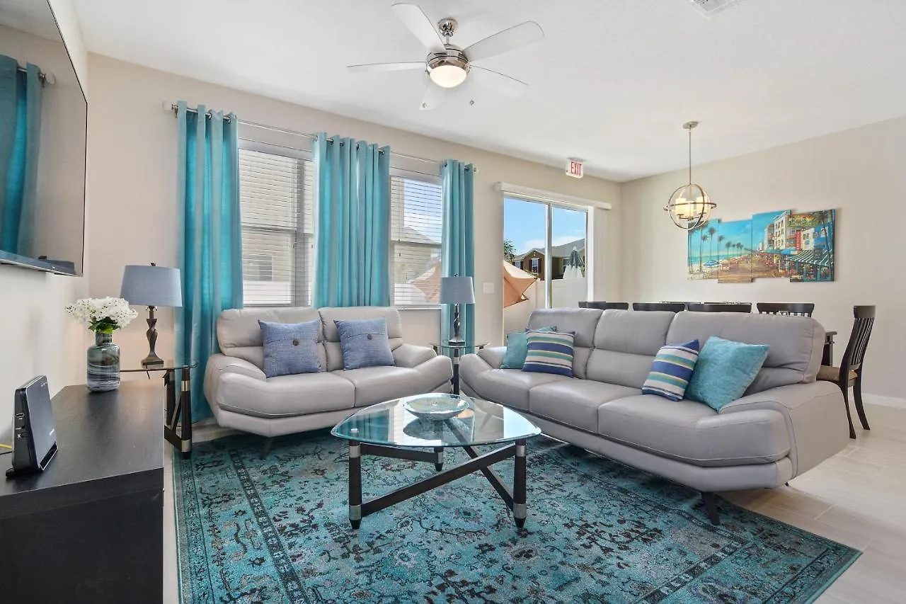Four Bedroom W/ Gameroom 5152a