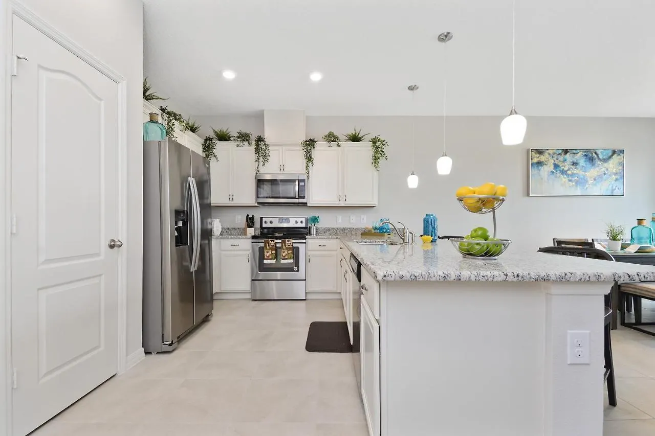 Four Bedrooms Townhome 5161 Holiday home