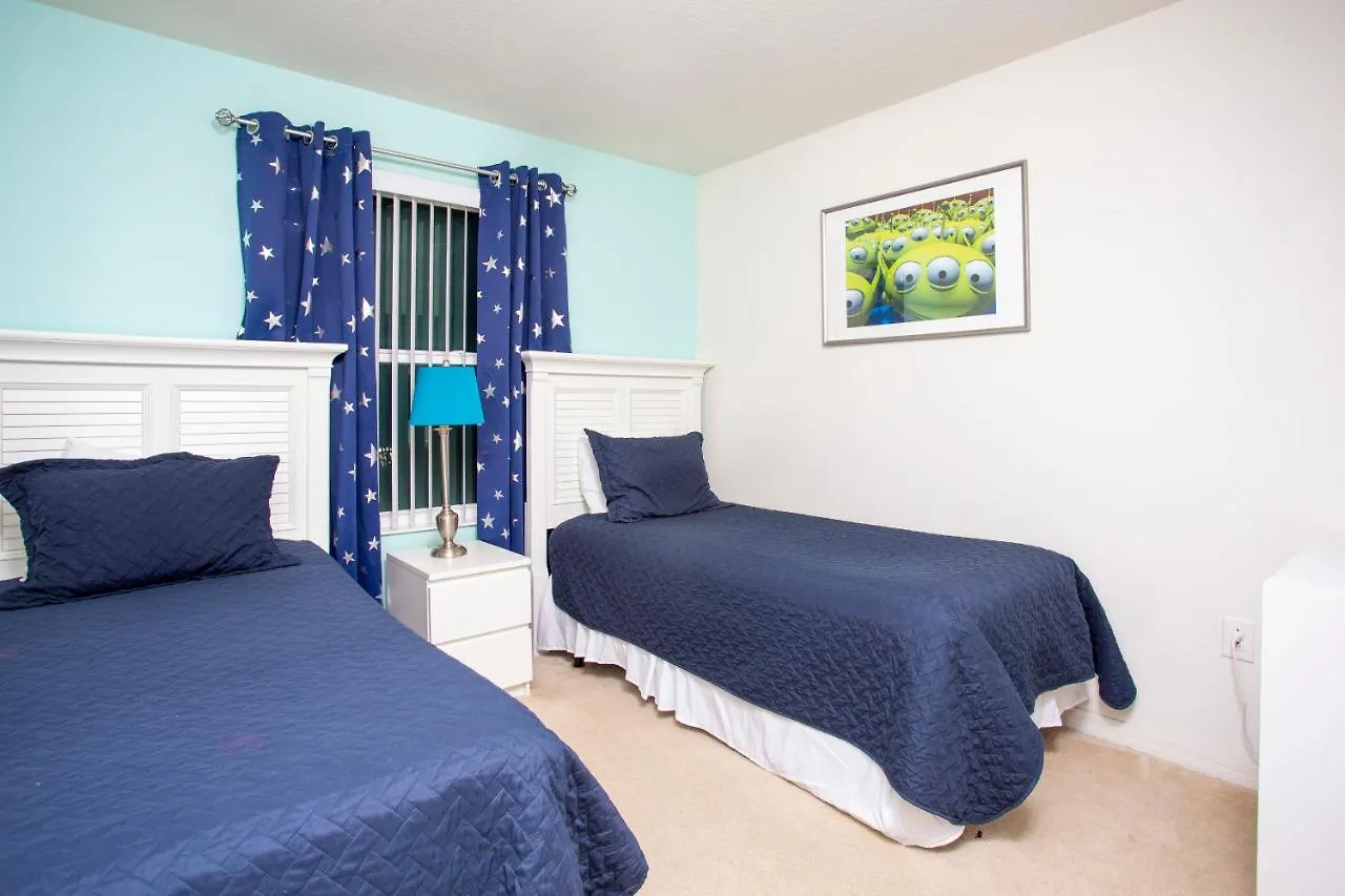 Family Friendly 4 Bedrooms With Gameroom Close To In Compass Bay 5103 Holiday home