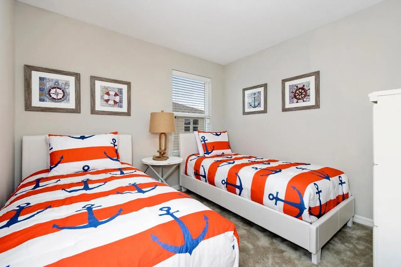 Holiday home Stunning 4 Bd W/ Gameroom Close To 5110k *