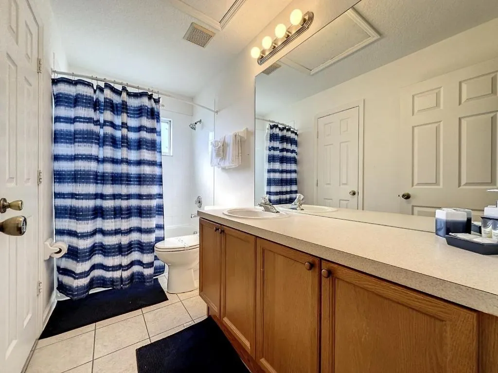 Villa Luxury 6bd 3,5ba Pool In Windsor Palms