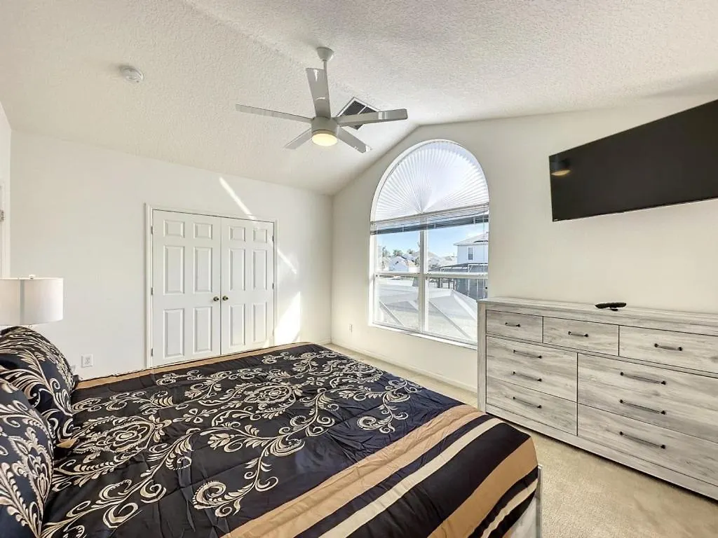 Luxury 6bd 3,5ba Pool In Windsor Palms *