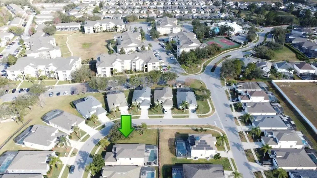 Villa Luxury 6bd 3,5ba Pool In Windsor Palms