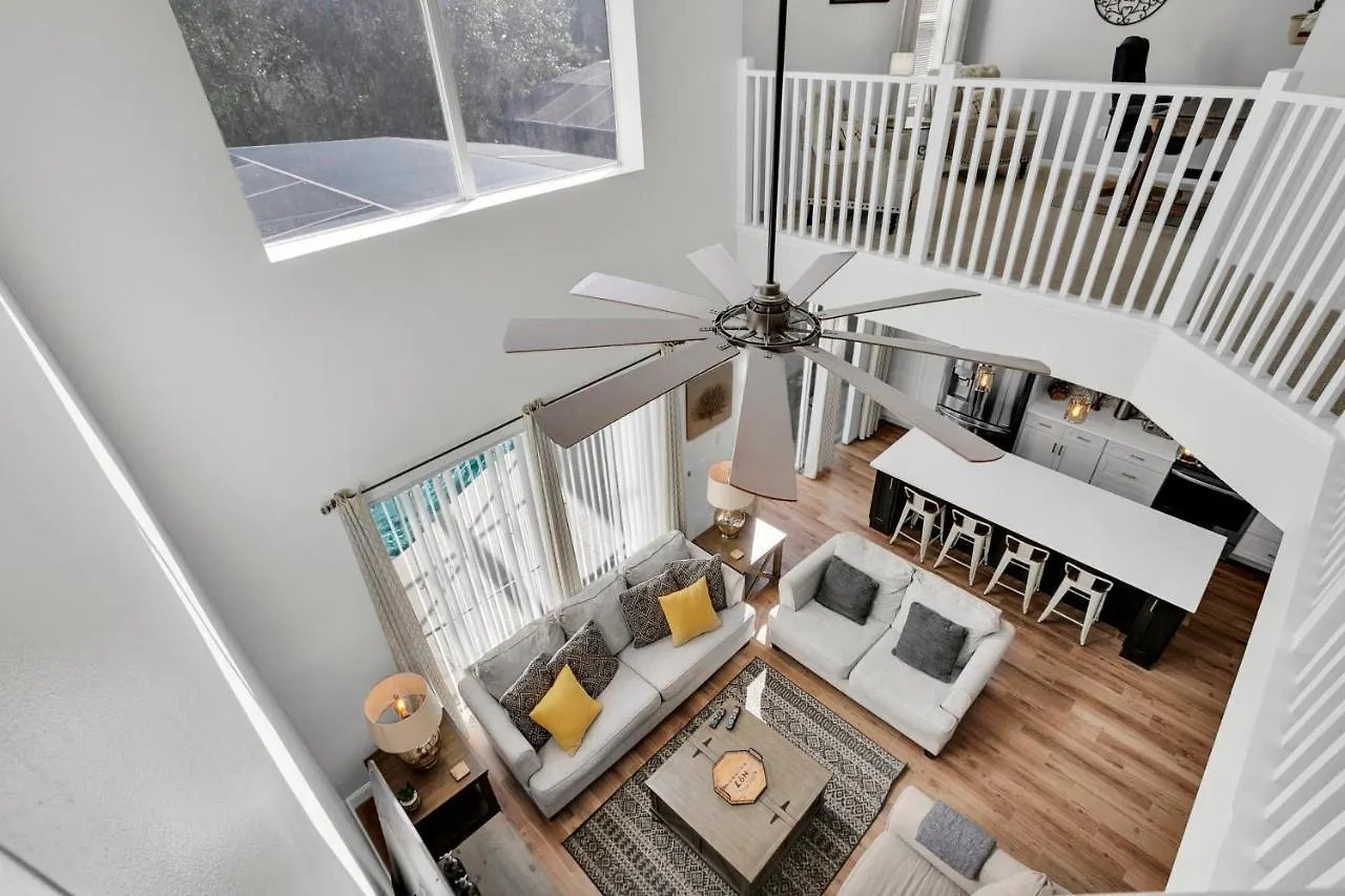 Large 6br Themed Family Near World