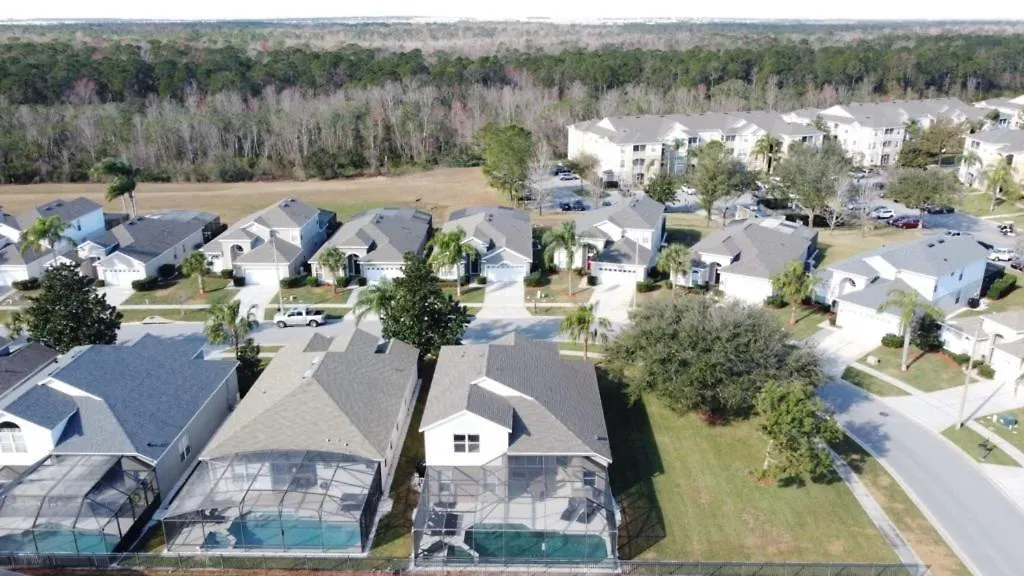 Villa Luxury 6bd 3,5ba Pool In Windsor Palms