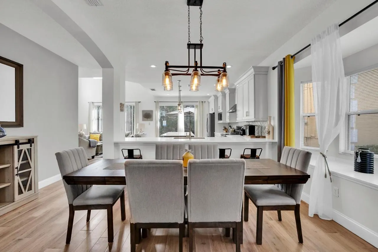 Villa Large 6br Themed Family Near World *