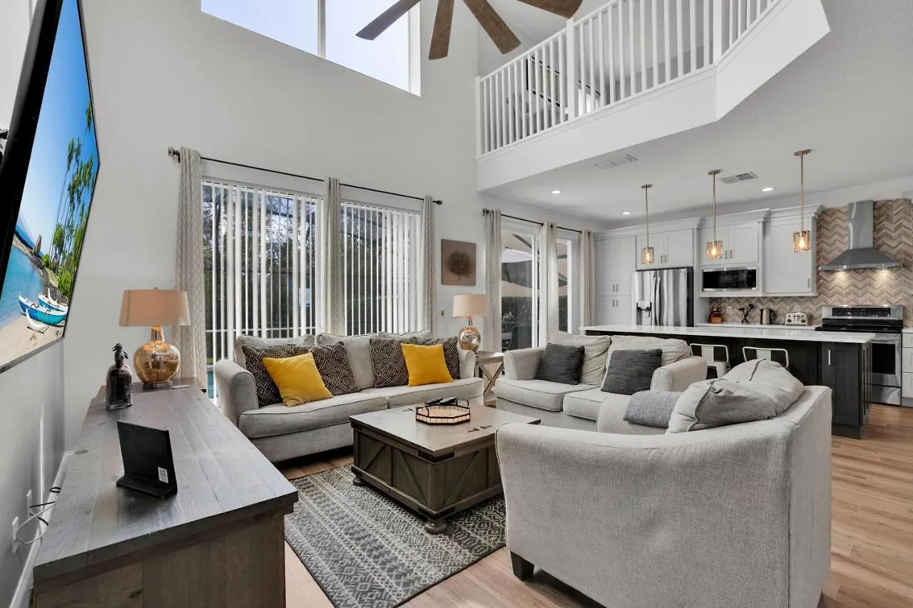 Large 6br Themed Family Near World Villa *